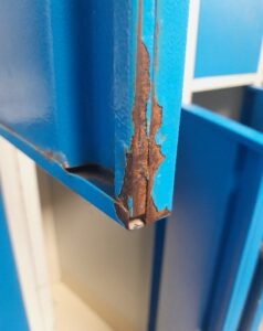 fém öltözőszekrény