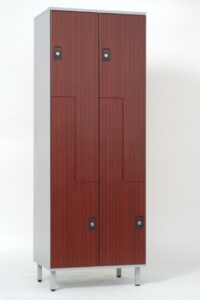 z ajtós öltözőszekrény 